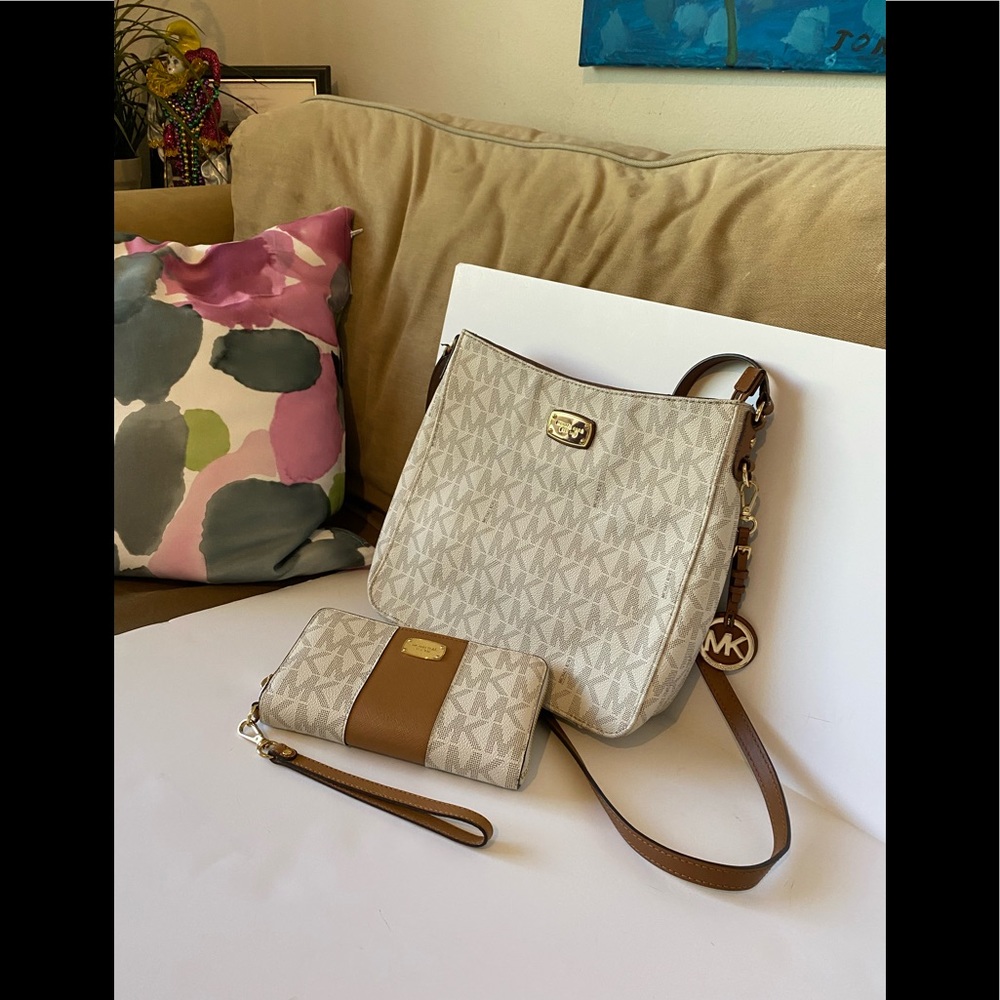 Michael Kors Jet Set Travel Continental Bag & Coin/Phone Case